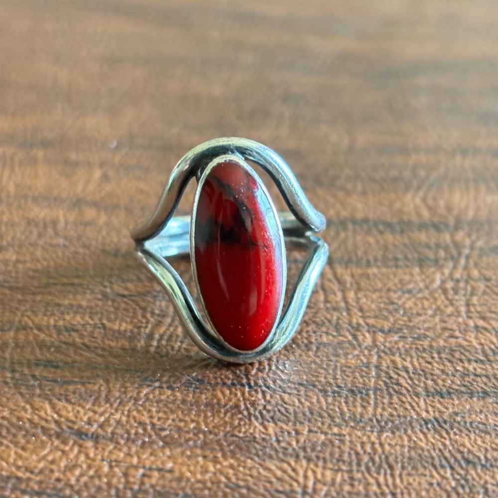 Silver Women's Ring with Red Stone. Size 8